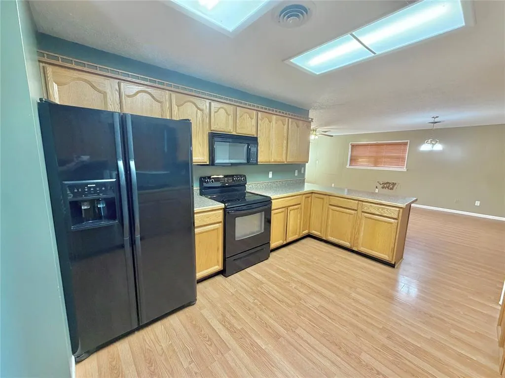 Photo 2 — 1702 N Crumley Street, Guymon, OK 73942