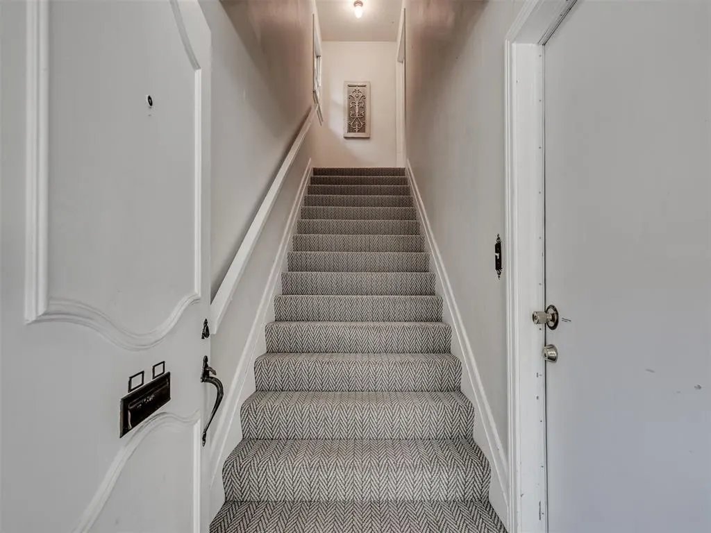 Photo 4 — 4406 N Harvey Parkway, Oklahoma City, OK 73118