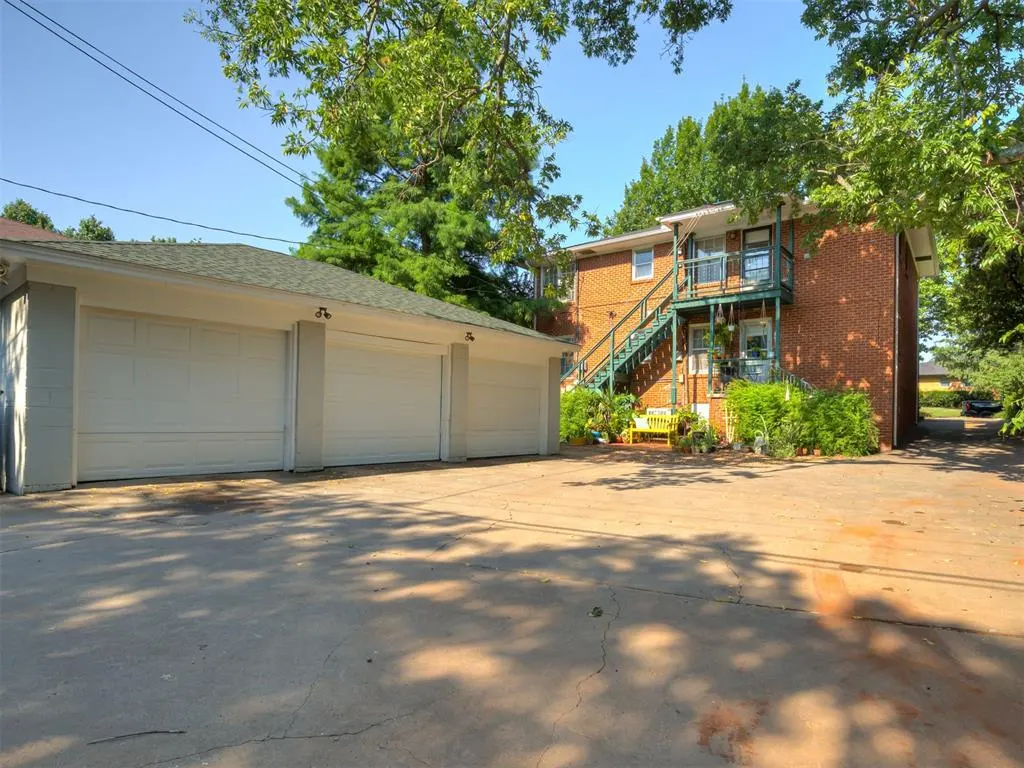 Photo 27 — 4406 N Harvey Parkway, Oklahoma City, OK 73118