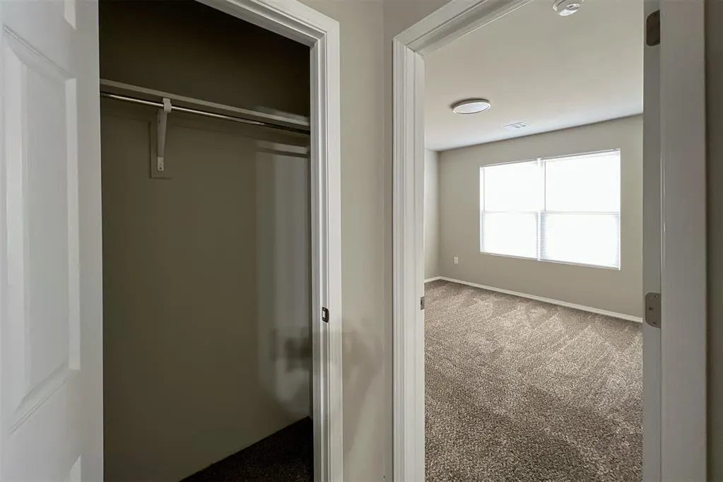 Photo 13 — 4301 Driftwood Drive, Harrah, OK 73045