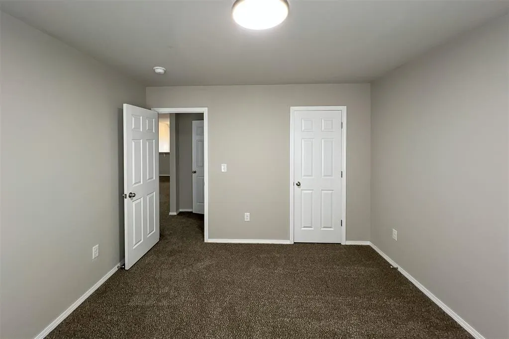 Photo 15 — 4301 Driftwood Drive, Harrah, OK 73045