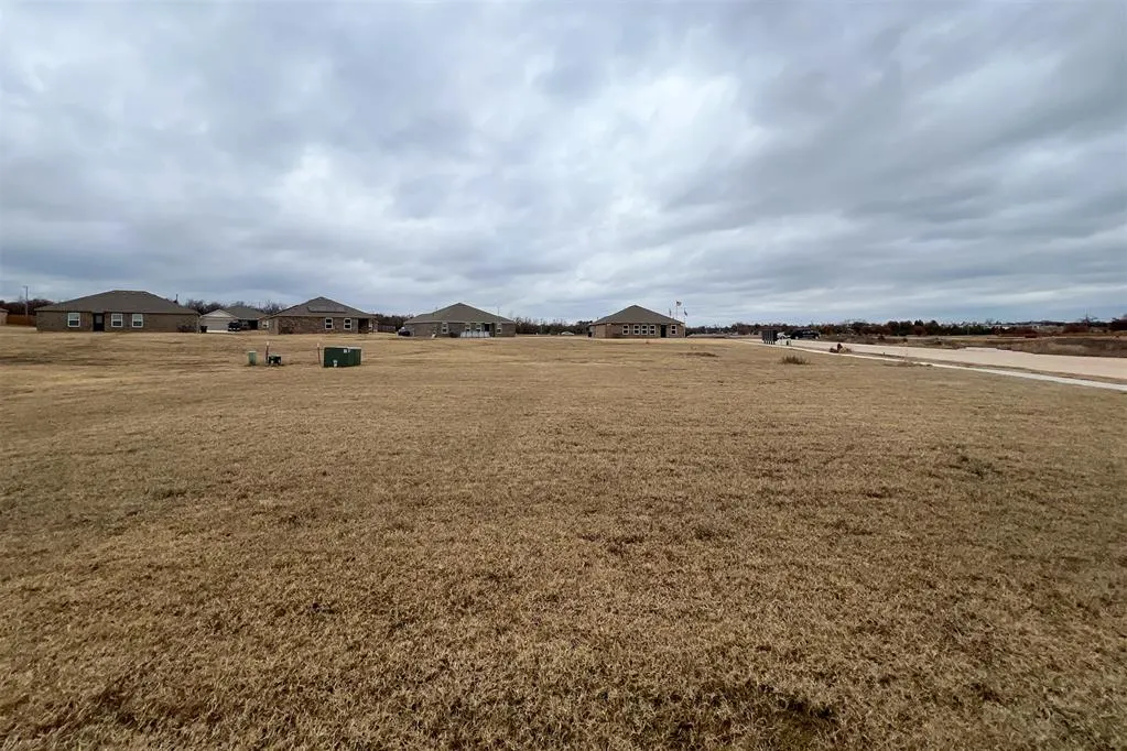 Photo 23 — 4301 Driftwood Drive, Harrah, OK 73045