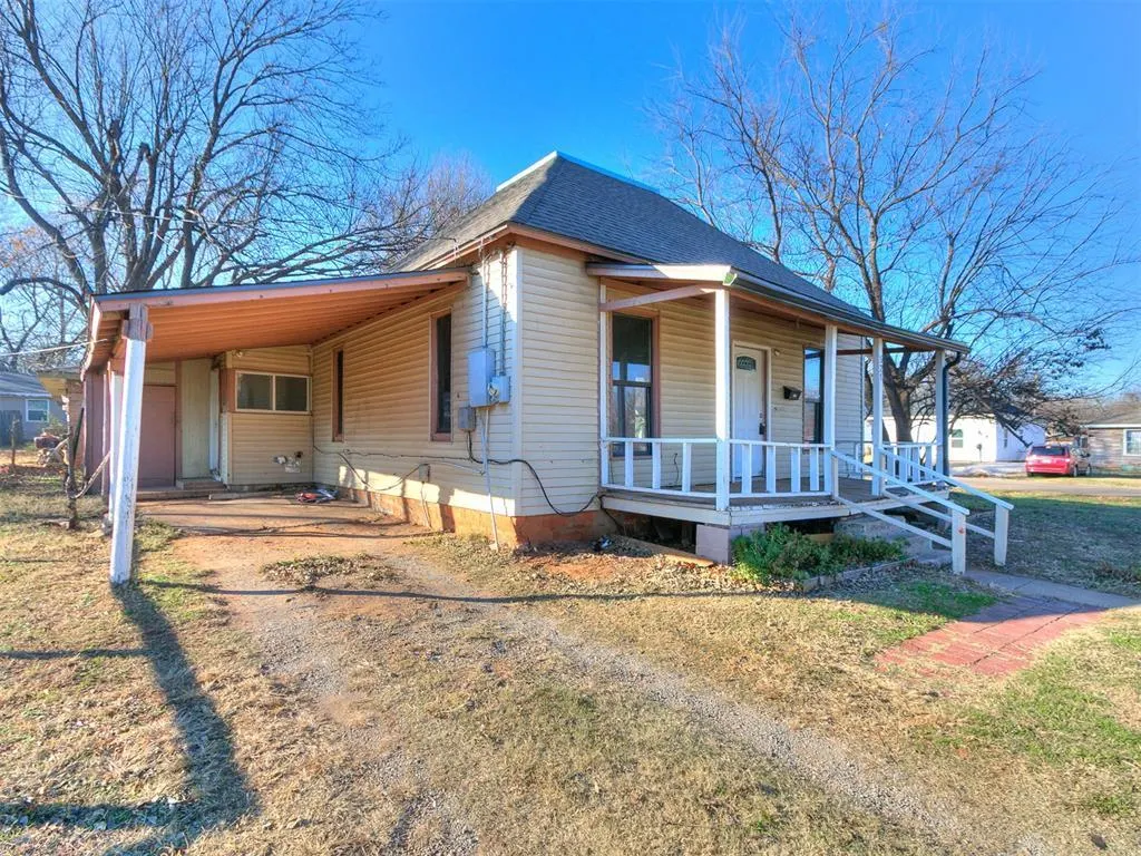 Photo 2 — 1201 W Logan Avenue, Guthrie, OK 73044