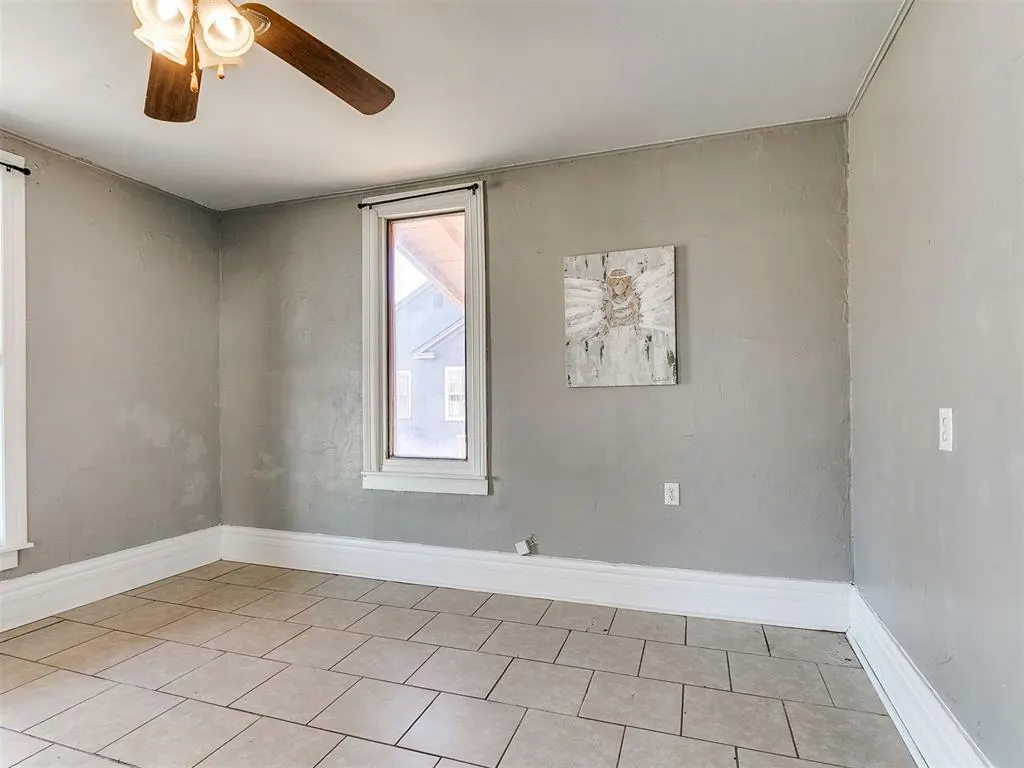 Photo 10 — 1201 W Logan Avenue, Guthrie, OK 73044