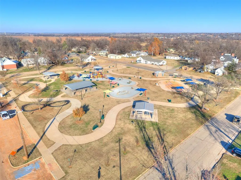 Photo 29 — 1201 W Logan Avenue, Guthrie, OK 73044