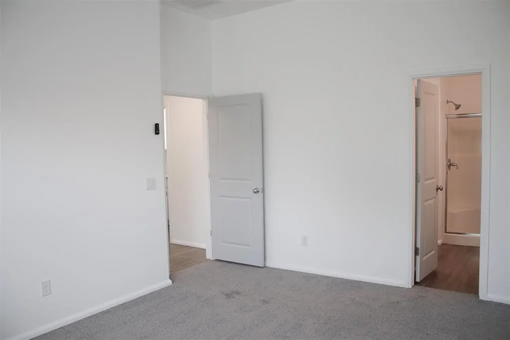 Photo 11 — 10601 NW 20th Street, Yukon, OK 73099