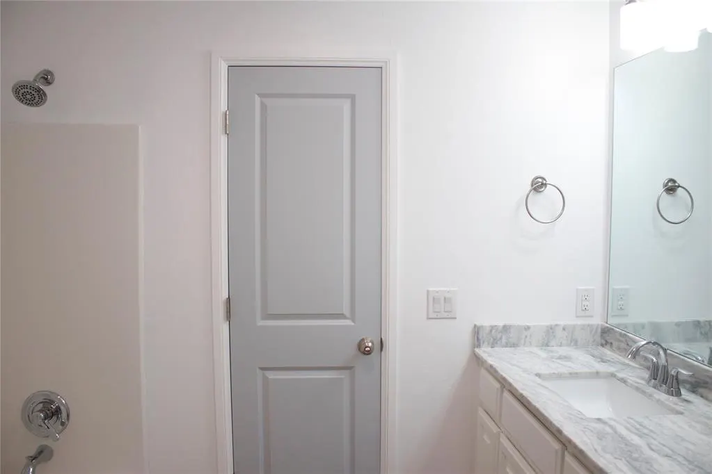 Photo 17 — 10601 NW 20th Street, Yukon, OK 73099