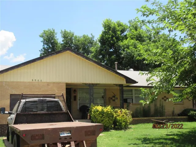Front exterior — 5900 S Broadway Avenue, Oklahoma City, OK 73109