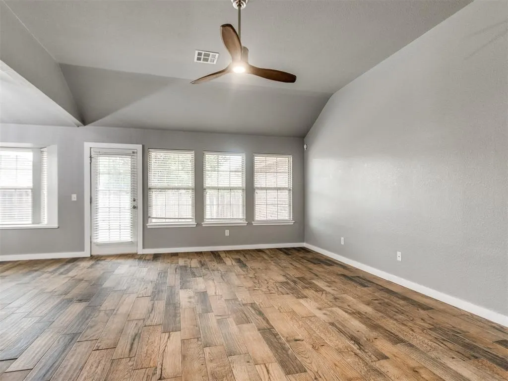 Photo 10 — 21925 Homesteaders Road, Edmond, OK 73012