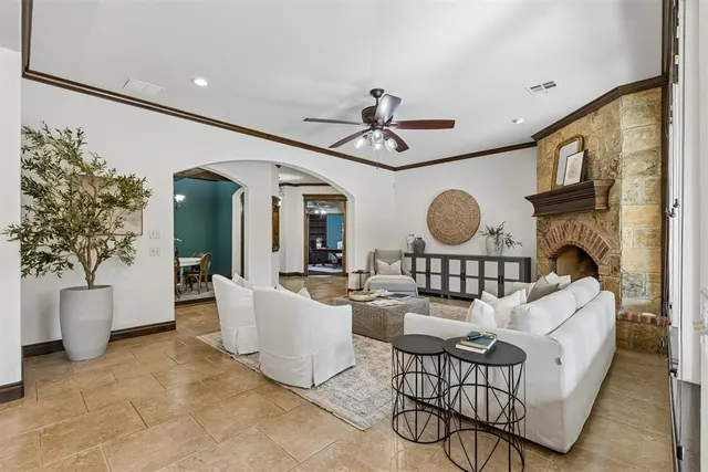 Photo 8 — 1401 Canyon Bridge Lane, Edmond, OK 73034
