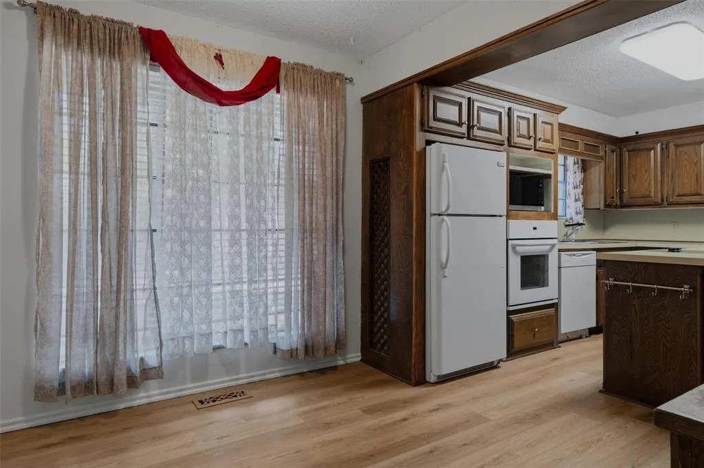 Photo 16 — 3711 Marked Tree Drive, Edmond, OK 73013