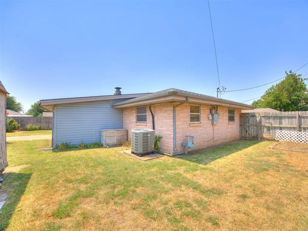 Photo 4 — 1453 SW 61st Street, Oklahoma City, OK 73159