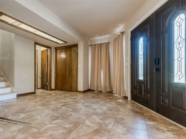Photo 4 — 11124 Blue Stem Drive, Oklahoma City, OK 73162
