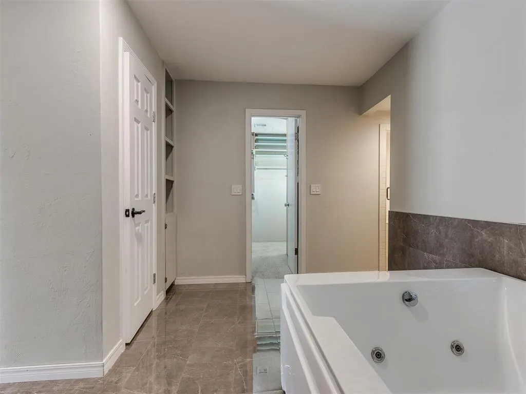 Photo 42 — 11124 Blue Stem Drive, Oklahoma City, OK 73162