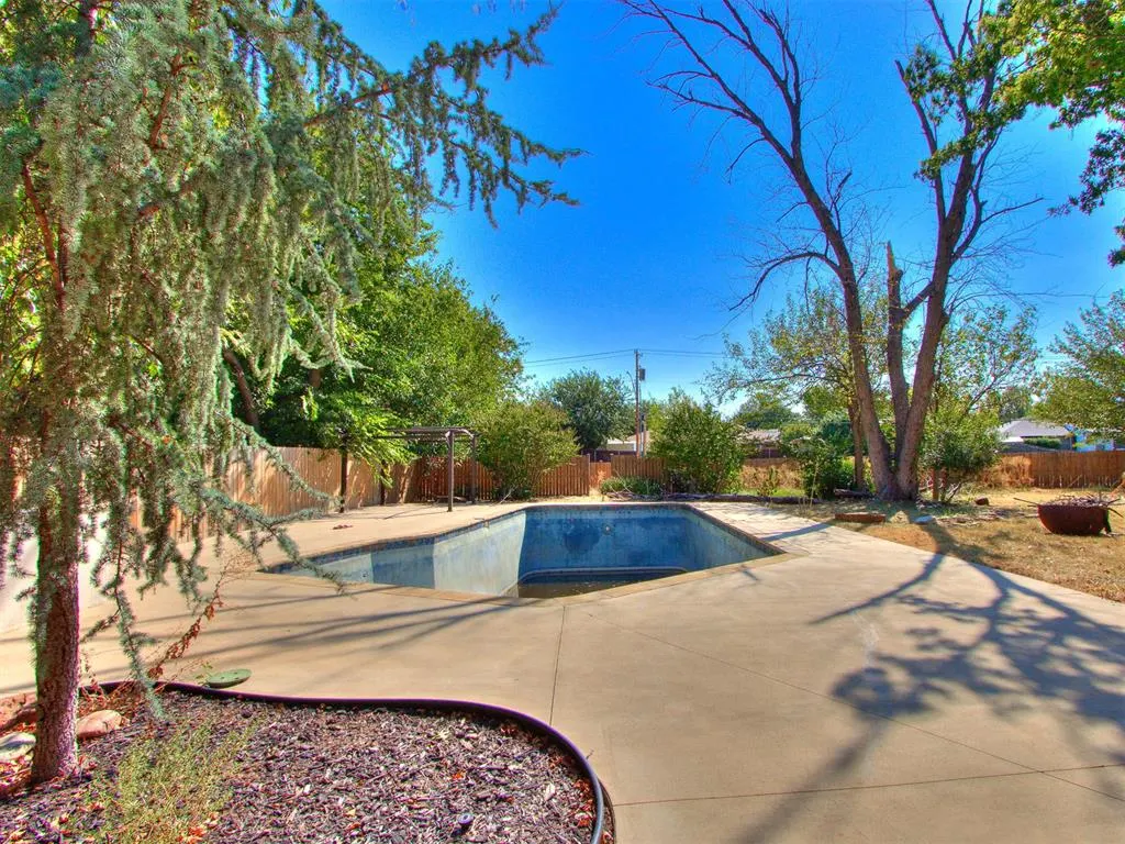 Photo 48 — 11124 Blue Stem Drive, Oklahoma City, OK 73162