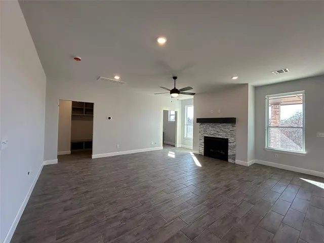Photo 2 — 1313 Lighthorsemen Way, Choctaw, OK 73020