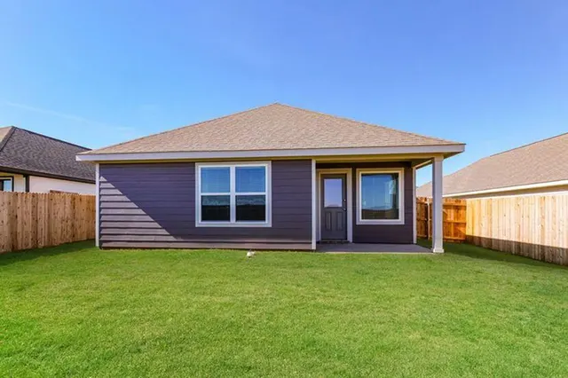 Photo 3 — 2003 Crimson Lake Boulevard, El Reno, OK 73036
