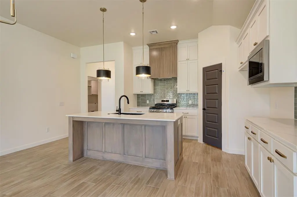 Photo 14 — 4124 Overlook Pass, Edmond, OK 73025