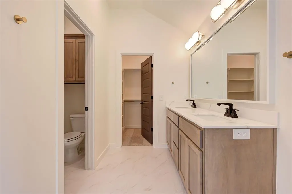 Photo 21 — 4124 Overlook Pass, Edmond, OK 73025