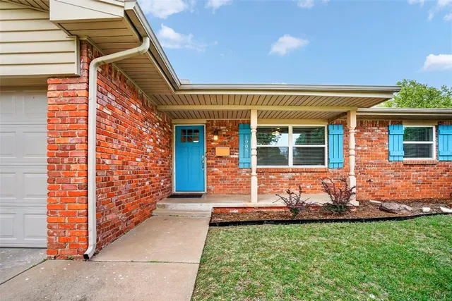 Photo 7 — 1905 Plymouth Lane, Oklahoma City, OK 73120
