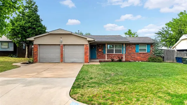 Photo 6 — 1905 Plymouth Lane, Oklahoma City, OK 73120