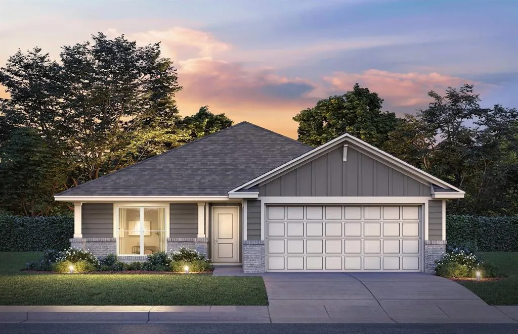 Front exterior — 4219 Crowned Circle, Norman, OK 73072