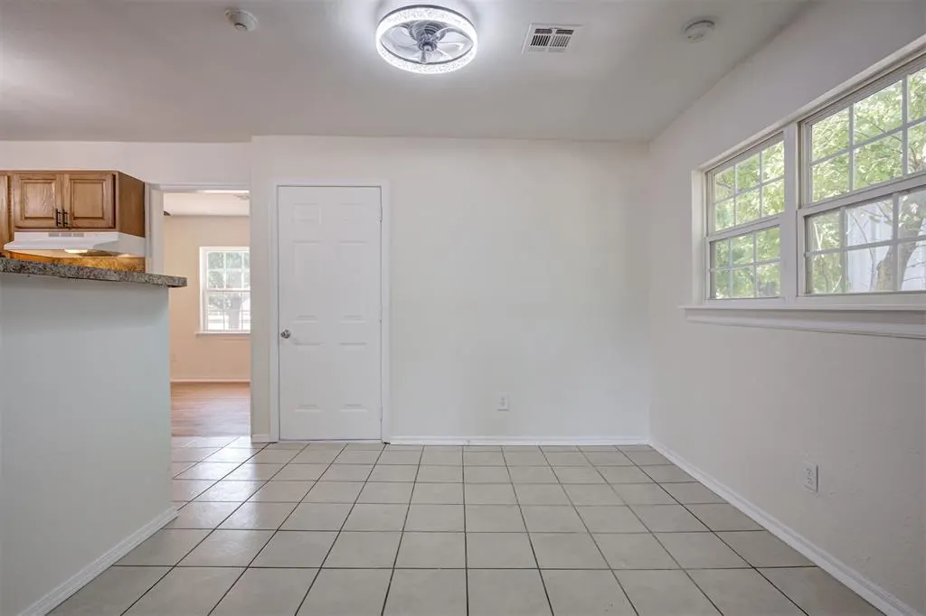 Photo 11 — 1437 SW 36th Street, Oklahoma City, OK 73109