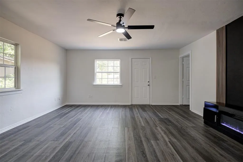Photo 13 — 1437 SW 36th Street, Oklahoma City, OK 73109