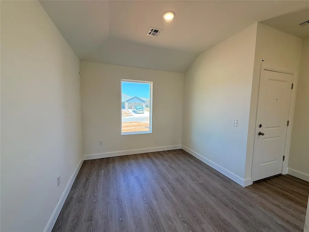 Photo 5 — 21228 SE 32nd Street, Harrah, OK 73045