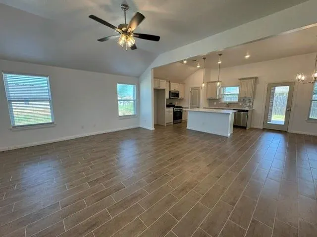 Photo 11 — 20091 Woodrock Street, Harrah, OK 73045