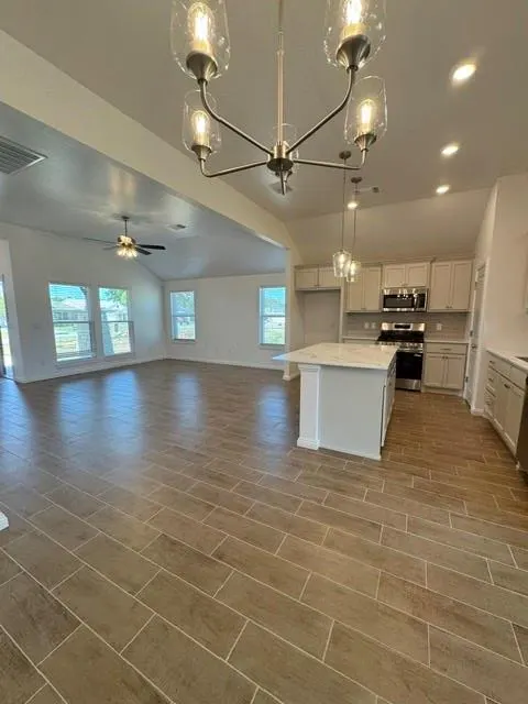 Photo 12 — 20091 Woodrock Street, Harrah, OK 73045
