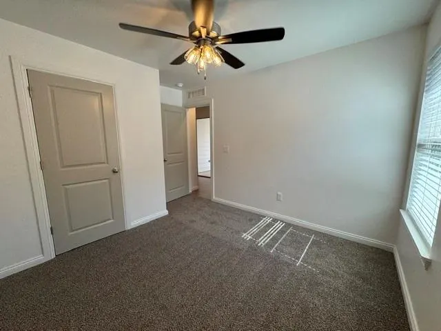 Photo 7 — 20090 Woodrock Street, Harrah, OK 73045