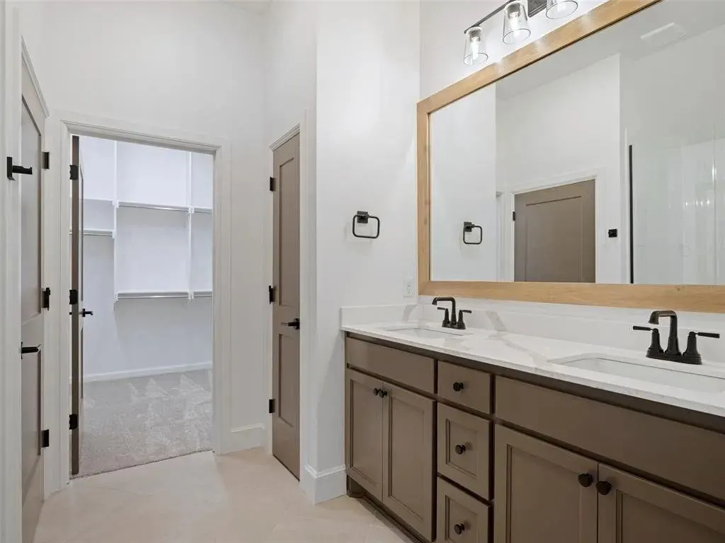 Photo 17 — 7917 NW 163rd Street, Edmond, OK 73013