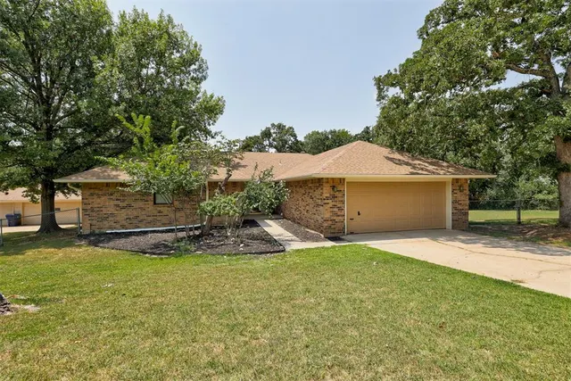 Photo 2 — 1241 Timber Ridge Drive, Choctaw, OK 73020