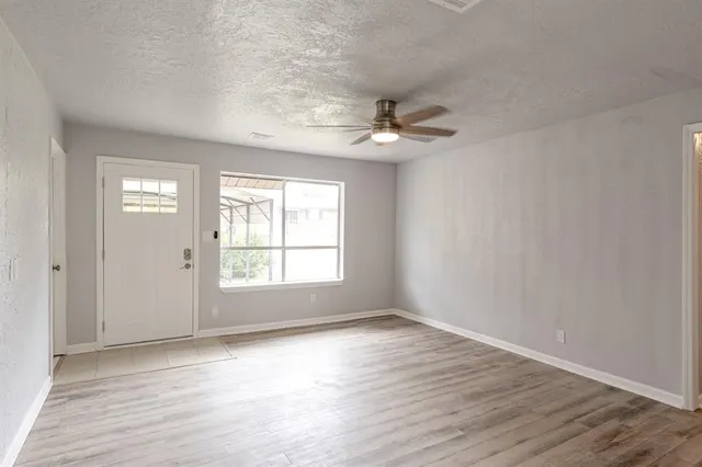 Photo 8 — 2605 Queensbury Road, Moore, OK 73160