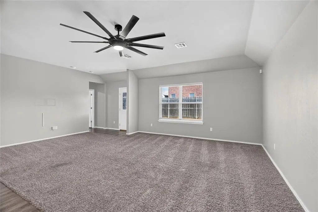 Photo 18 — 9209 NW 71st Street, Yukon, OK 73099