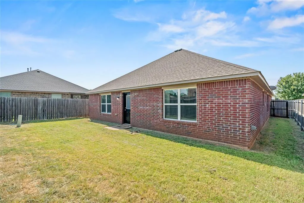 Photo 34 — 9209 NW 71st Street, Yukon, OK 73099