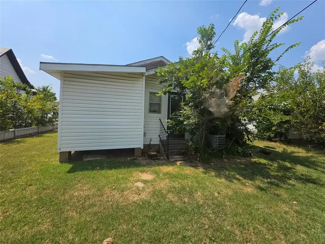 Photo 6 — 423 N Roosevelt Avenue, Shawnee, OK 74801