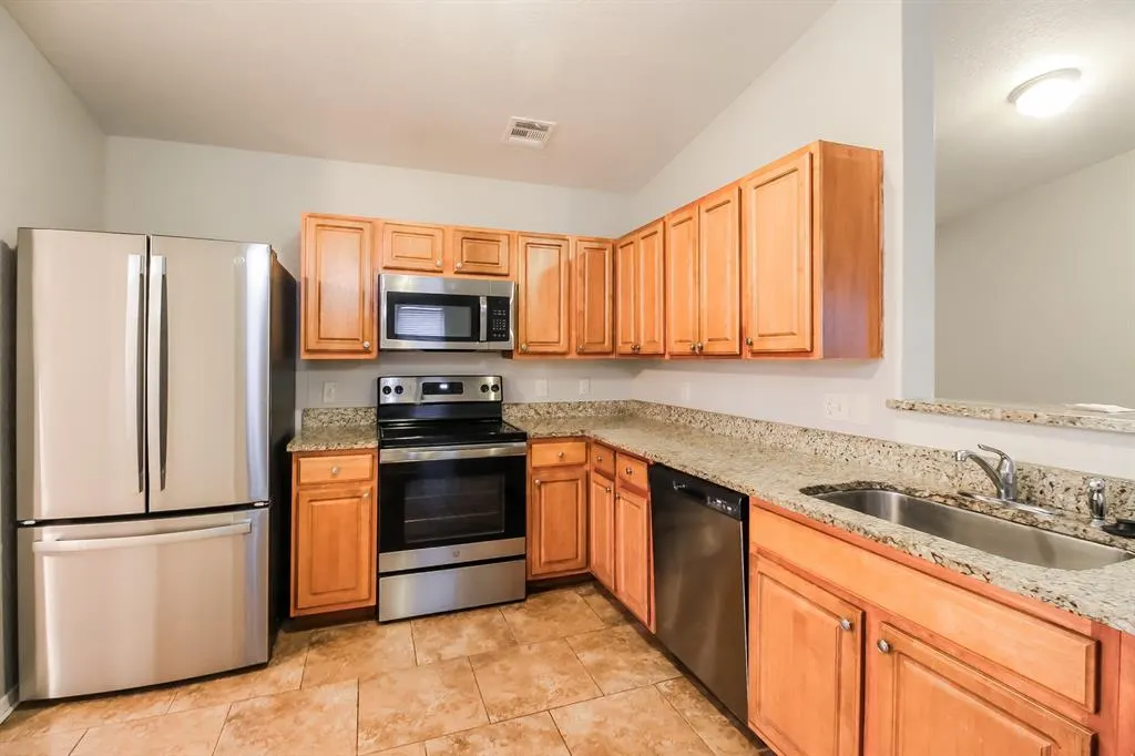 Photo 6 — 14913 Madder Drive, Edmond, OK 73013