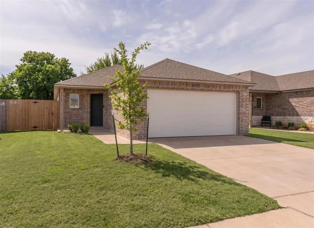 Front exterior — 12104 SW 33rd Street, Yukon, OK 73099
