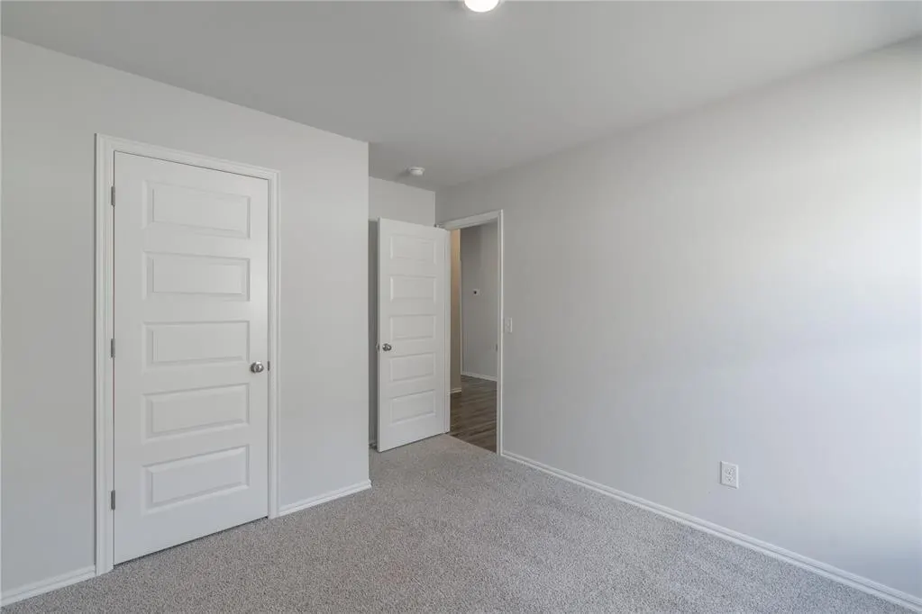 Photo 20 — 12104 SW 33rd Street, Yukon, OK 73099