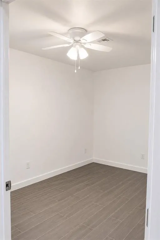 Photo 20 — 927 SW 2nd Street, Moore, OK 73160
