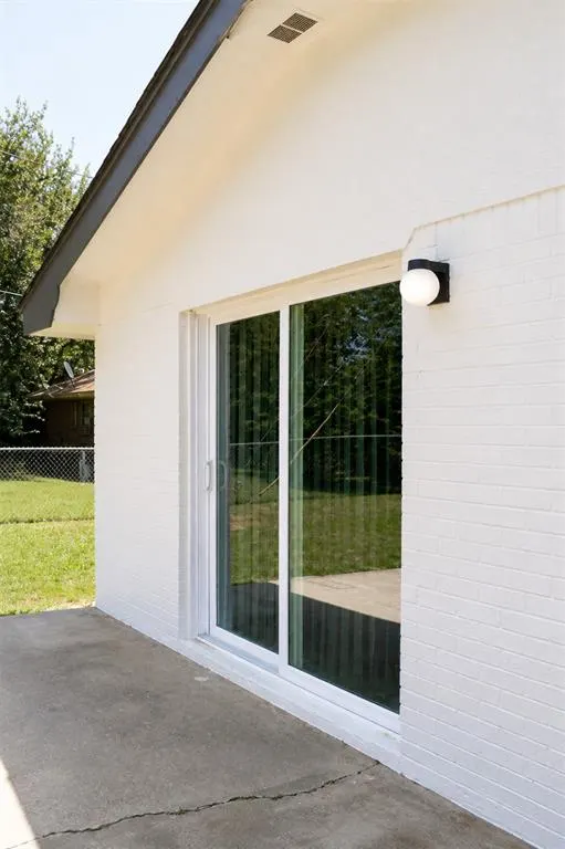 Photo 26 — 927 SW 2nd Street, Moore, OK 73160