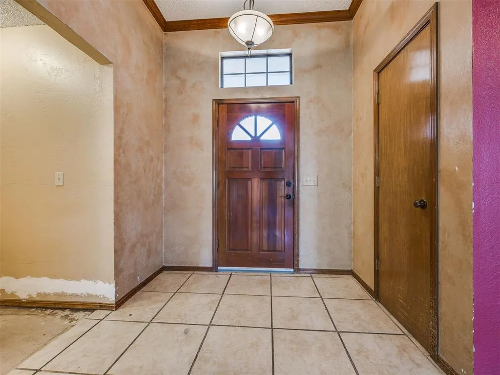 Photo 6 — 221 Cypress Drive, Oklahoma City, OK 73170