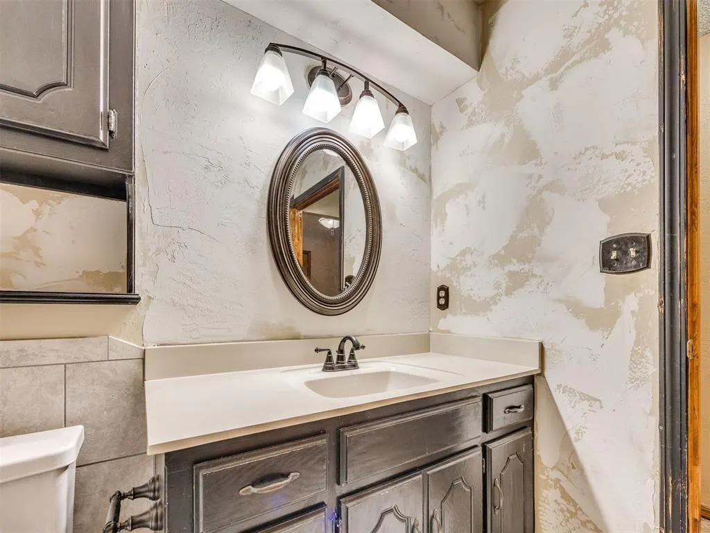 Photo 20 — 221 Cypress Drive, Oklahoma City, OK 73170