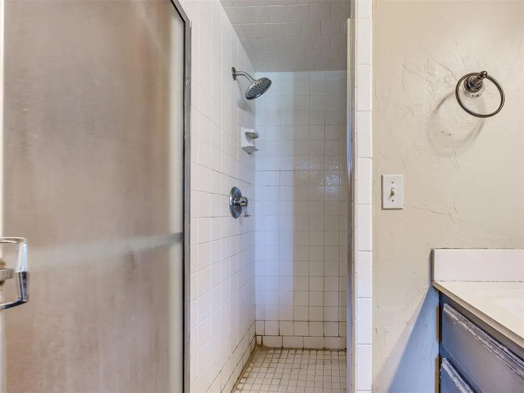 Photo 33 — 221 Cypress Drive, Oklahoma City, OK 73170