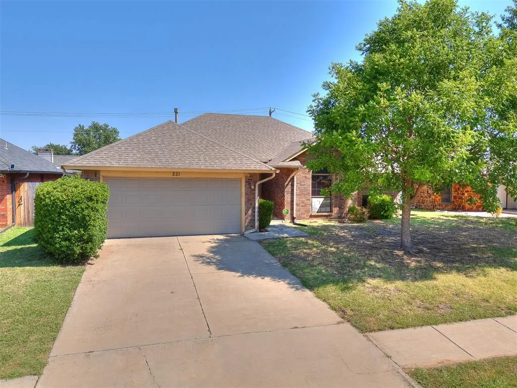 Photo 37 — 221 Cypress Drive, Oklahoma City, OK 73170