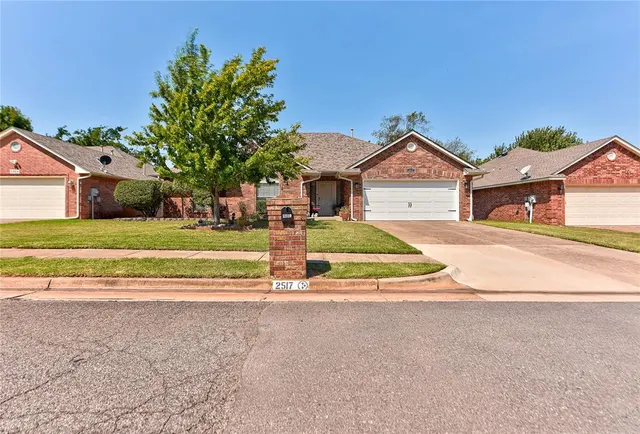Photo 2 — 2517 Prescott Avenue, Edmond, OK 73013