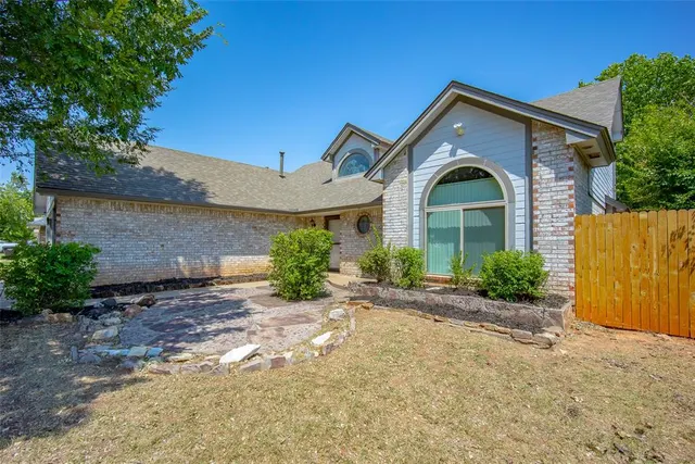 Photo 5 — 1217 NE 23rd Street, Oklahoma City, OK 73160
