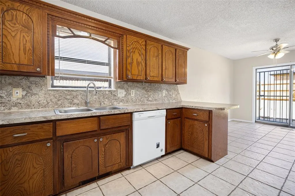 Photo 11 — 1217 NE 23rd Street, Oklahoma City, OK 73160